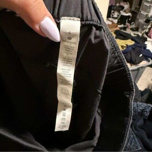 Lululemon Your True Trouser High Rise Pant Black- Size 4 - Picture 9 of 9